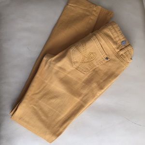 True freedom stretchy jeans